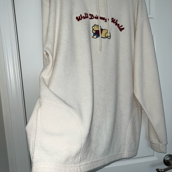 Walt Disney world Winnie the Pooh sweater - Picture 5 of 7